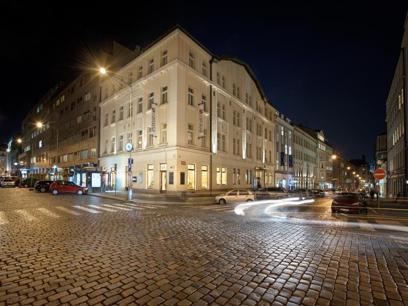 Hotel Maestro By Adrez Prague Exterior photo